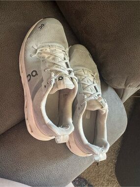 On Running Kids Neutral Off-White Sneakers